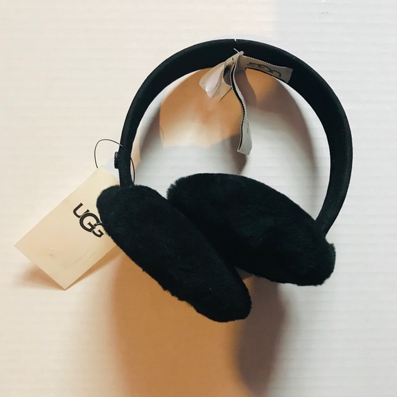 UGG Accessories - SOLD!! NWT Ugg Classic Sheepskin Earmuffs